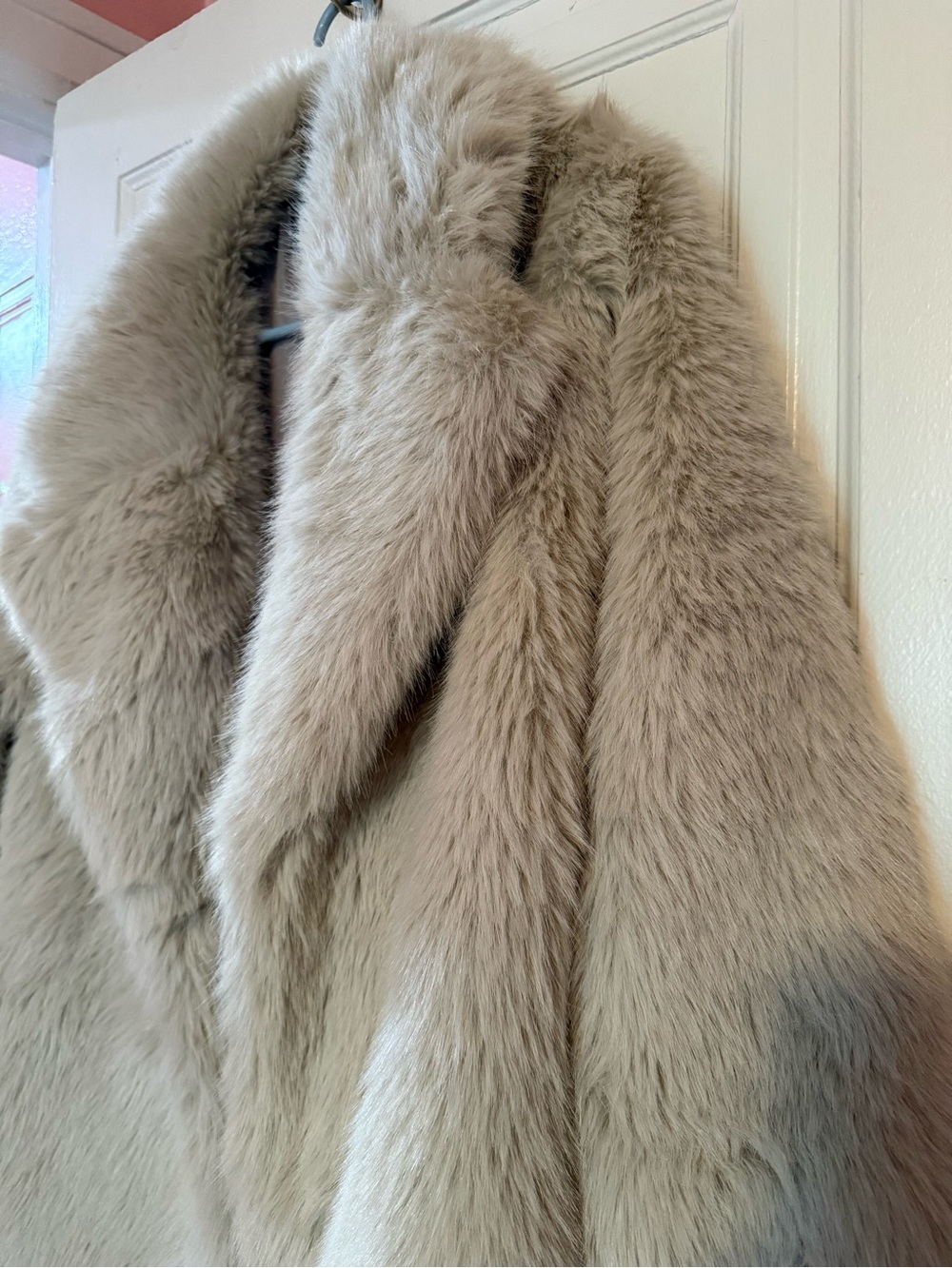 GAP Silver Faux Fur Coat with Satin Lining - Picture 7 of 9
